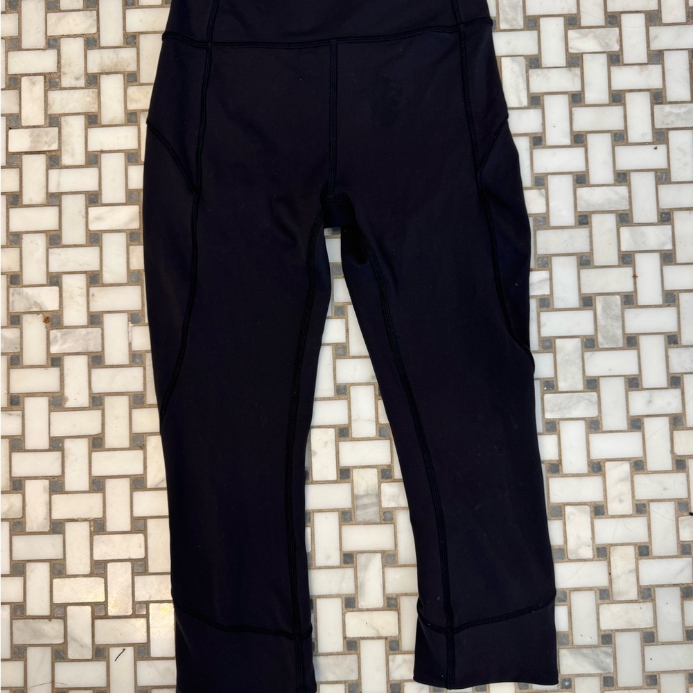 lululemon athletica Black Cropped Pants